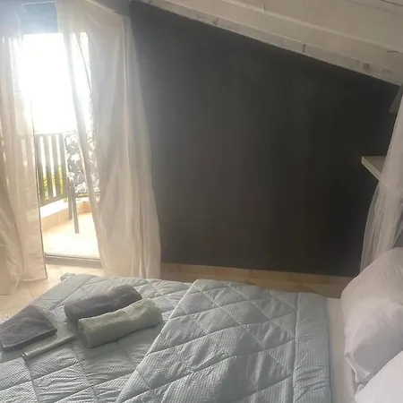 Er.zo Seaside דירה *